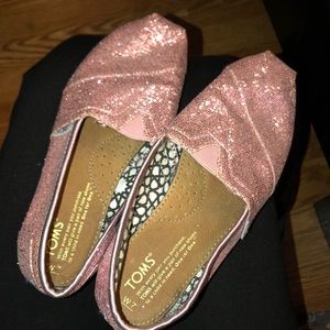 TOMS, Pink Glitter  (US SIZE W 7)